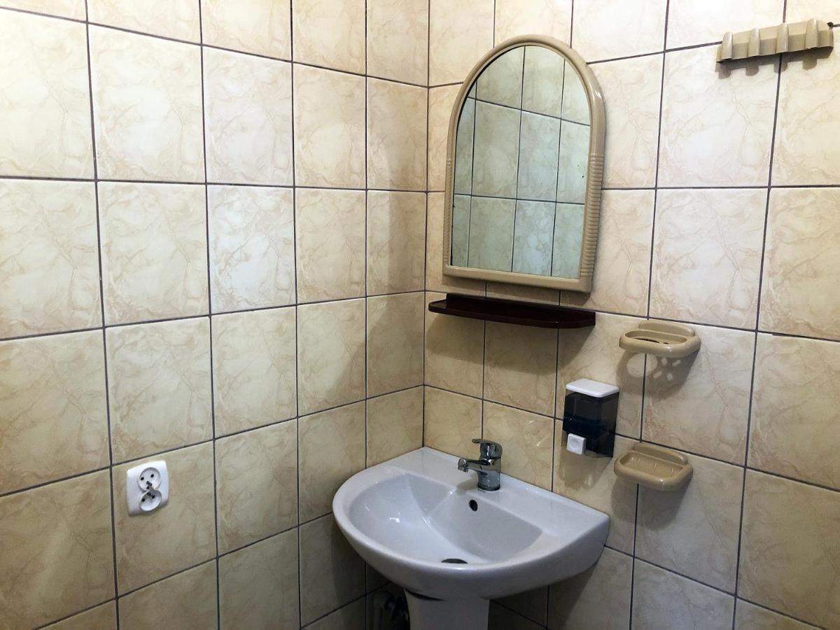 Comfort Hotel Chervonograd Экстерьер фото