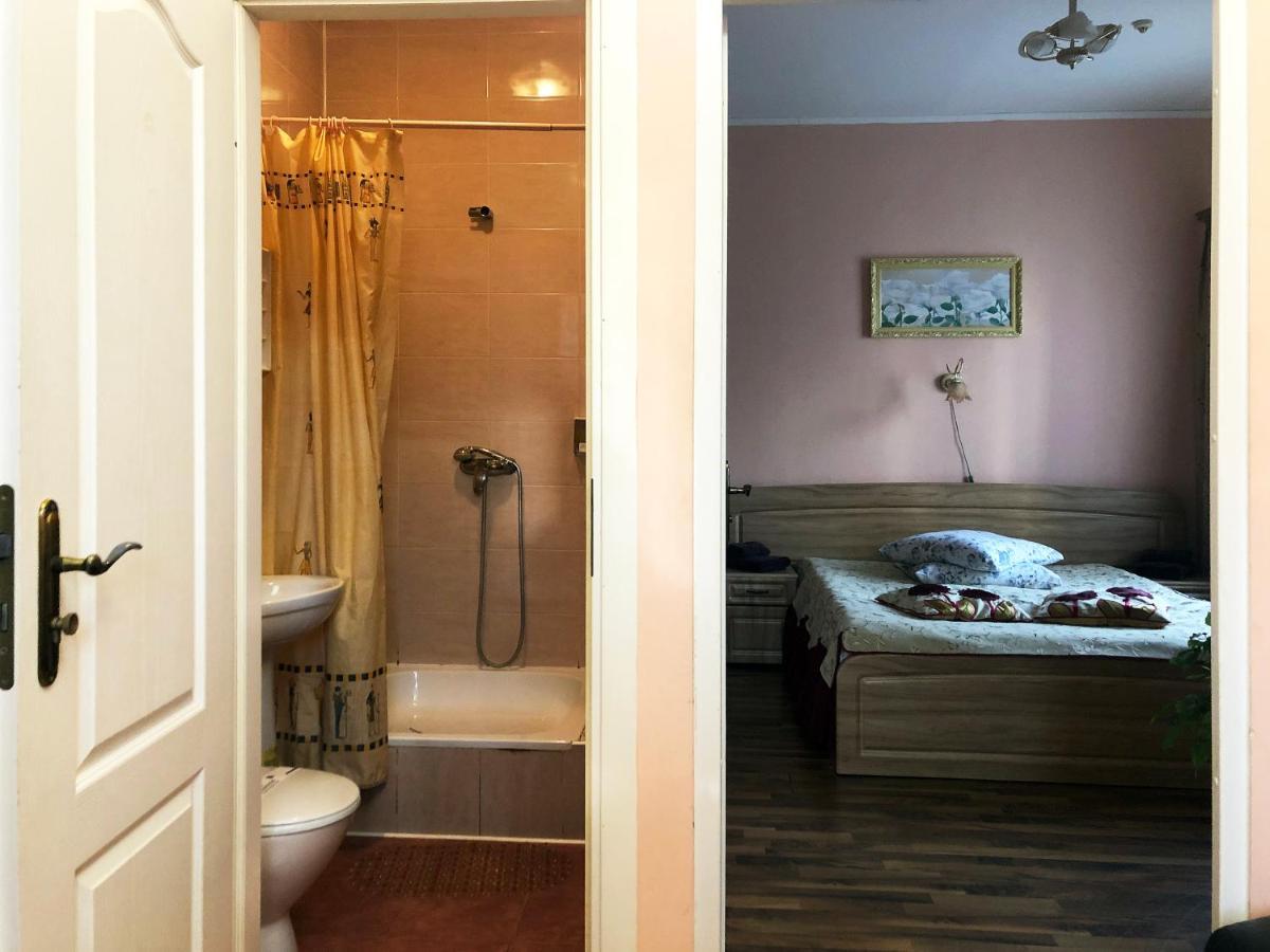 Comfort Hotel Chervonograd Экстерьер фото