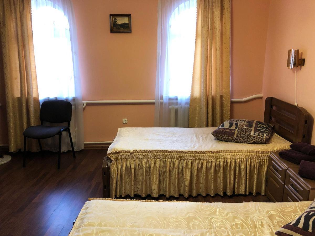 Comfort Hotel Chervonograd Экстерьер фото