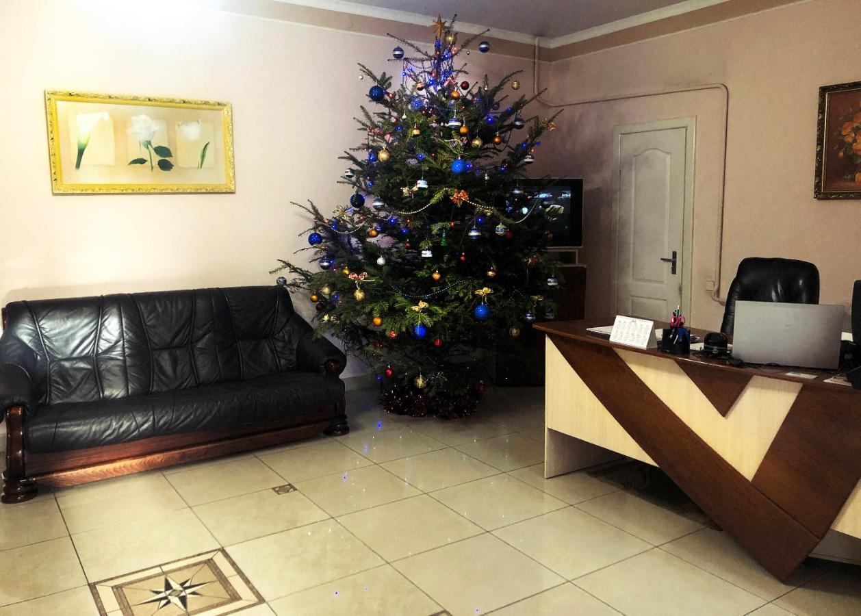 Comfort Hotel Chervonograd Экстерьер фото
